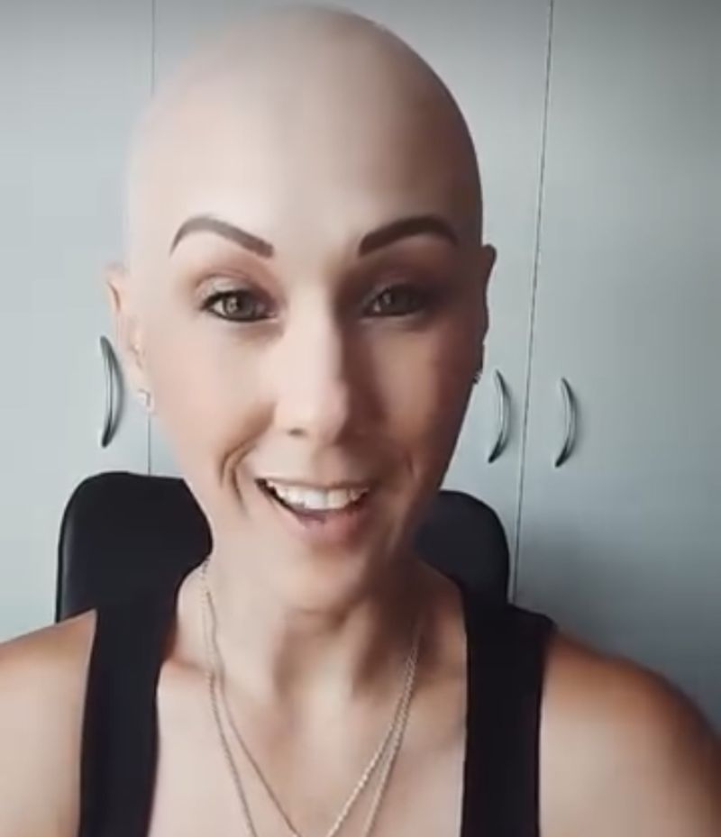 Laughing client before her HEADS wig